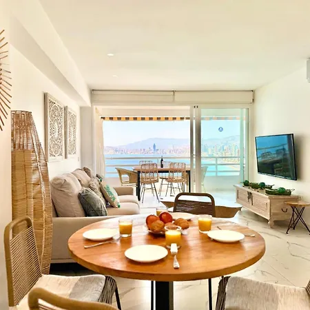 Апартаменты Luxury Frontline Levante Бенидорм
