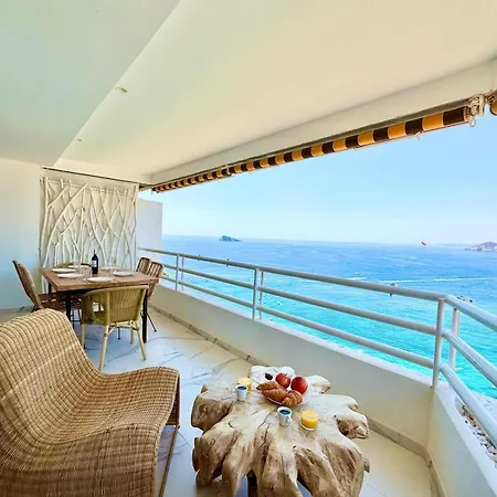 Luxury Frontline Levante