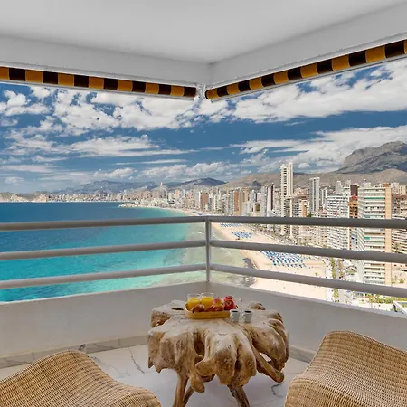 Luxury Frontline Levante *