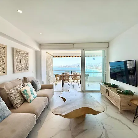 Luxury Frontline Levante *